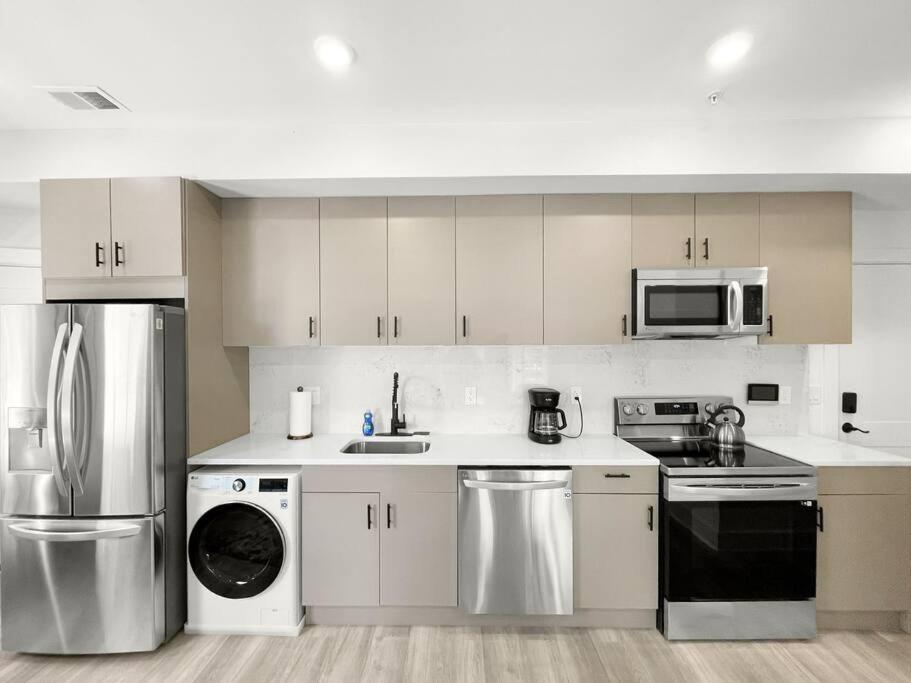 Classy Capitol Hill Apt, Steps From Dc Attraction Washington Buitenkant foto