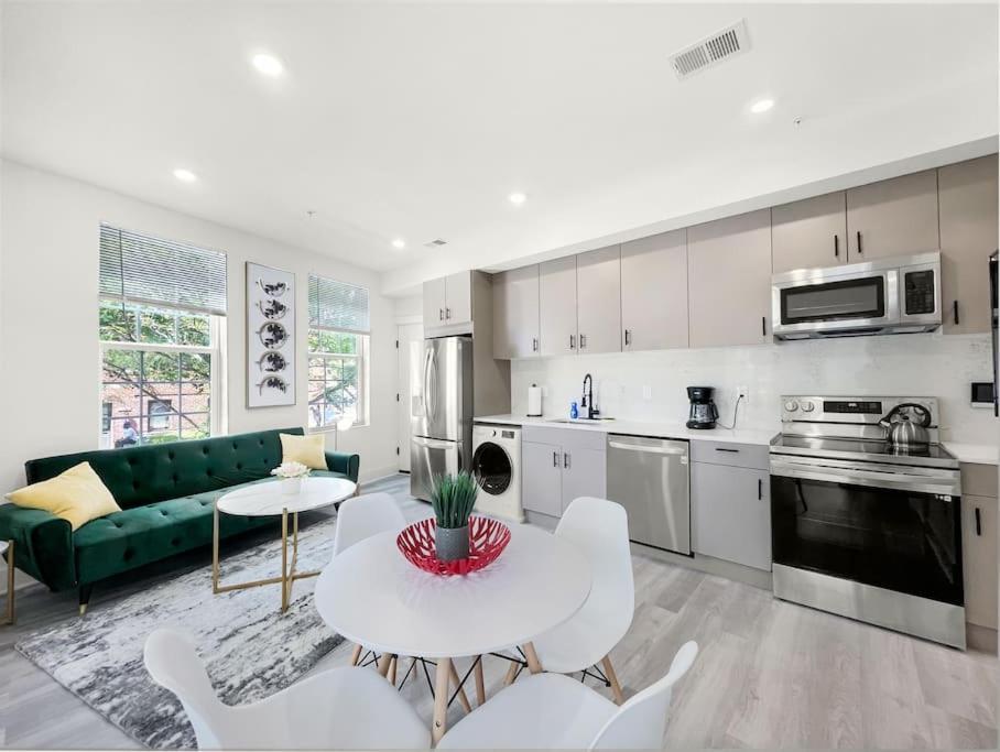 Classy Capitol Hill Apt, Steps From Dc Attraction Washington Buitenkant foto