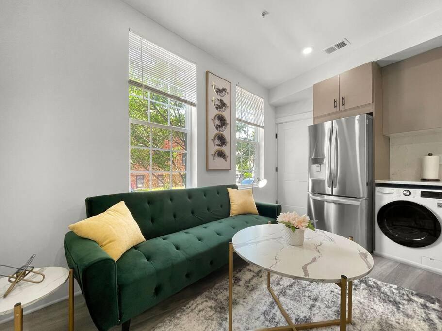 Classy Capitol Hill Apt, Steps From Dc Attraction Washington Buitenkant foto